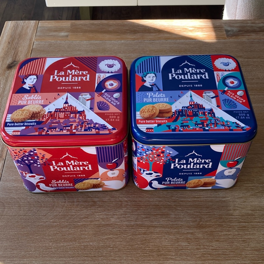 La Mère Poulard Biscuit Tins - Red and Blue (A set of two)